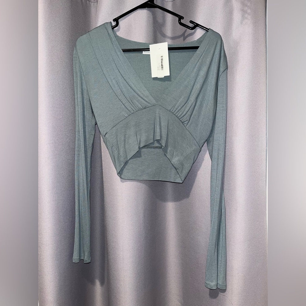 long sleeve mint cropped shirt